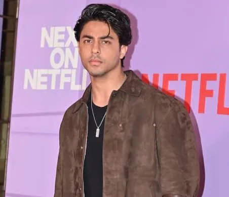 The Ba***ds of Bollywood: Shah Rukh Khan Reveals Aryan Khan's Directorial Debut Netflix Series| Watch