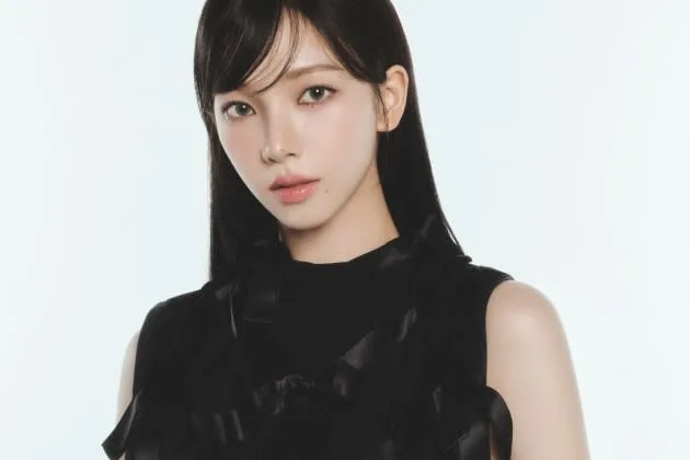 Korea IT Girl: Karina’s Unforgettable Moment at Prada Milan Fashion Week 2025