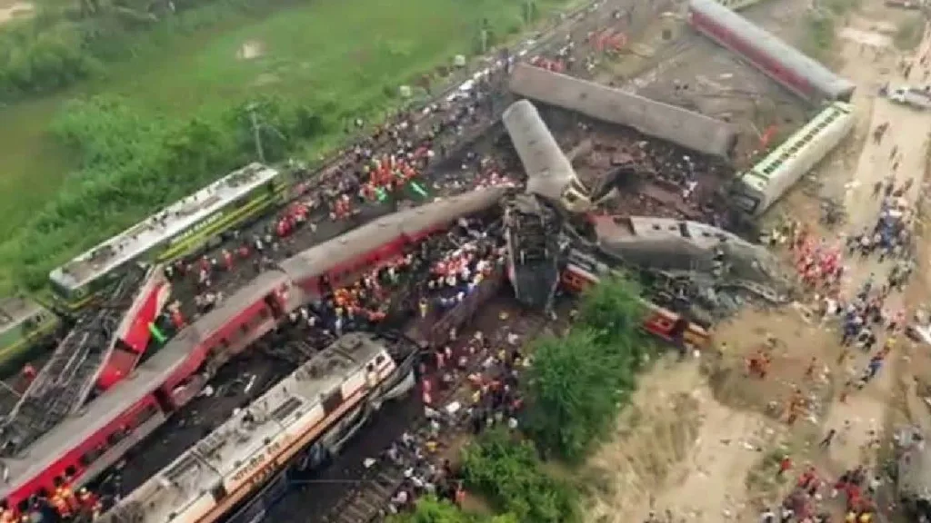 traina UP Train Accident: Fatehpur Collision Highlights India’s Growing Railway Safety Concerns