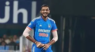 Shikhar Dhawan Awards Axar Patel ‘Fielder of the Match’ After India vs Pakistan Clash