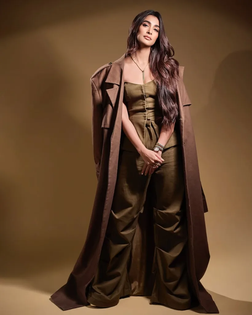 474640411 18491276125048861 1949088814274049152 n Pooja Hegde Hot Pics: Sensational Photos as of 2025