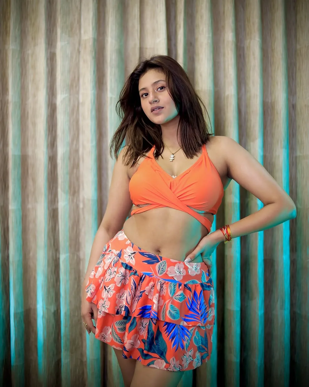 Anjali Arora Hot Pics: A Stunning List of Hot Photos as of 2025 5 Anjali Arora Hot Pics: A Stunning List of Hot Photos in 2024