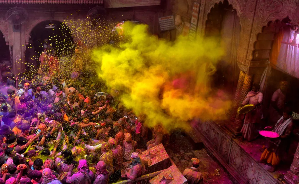 Holi 2 Holi Music Trends 2025: Anu Malik’s ‘Aag Laga Di’ Sets the Tone for Colorful Celebrations