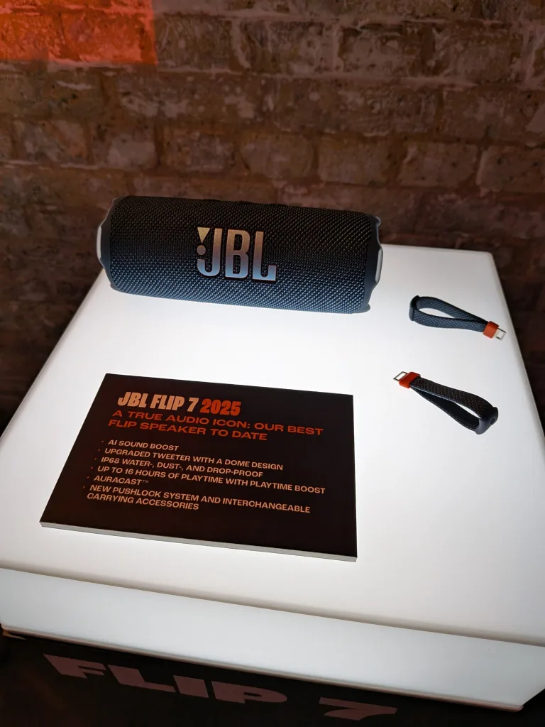 JBL Flip 7 Charge 6 s JBL Flip 7 & Charge 6: AI Sound Boost and Longer Battery Life