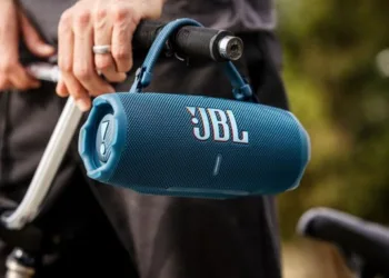 JBL Flip 7 & Charge 6