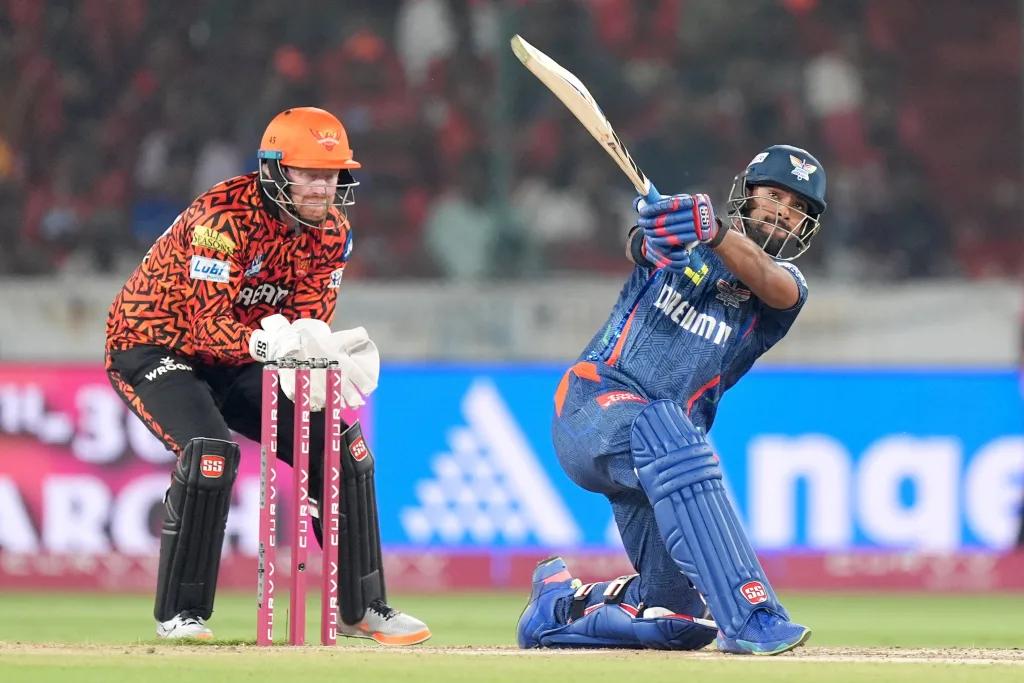 IPL 2025: Pooran's Blitzkrieg and Shardul's Brilliance Cruise LSG to Dominant Win Over SRH
