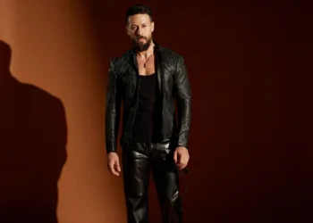 Tiger Shroff Flips for ASUS: The Vivobook 14 Flip That's as Versatile as Bollywood's Action Superstar