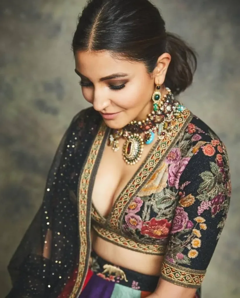 anush 6 Gorgeous Anushka Sharma Photos: A Cinematic Journey of Passion and Purpose