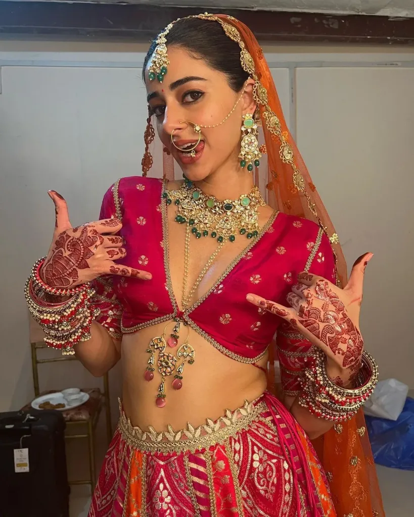 anyaa 9 Sexy Actress Ananya Panday Hot Photos: A Visual Journey of Style and Stardom