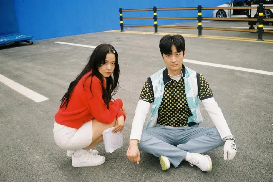 blkjas 11 Blackpink Jisoo Teases Fans with Exclusive 'Newtopia' Behind-the-Scenes Photos