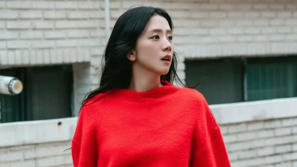 Blackpink Jisoo Teases Fans with Exclusive ‘Newtopia’ Behind-the-Scenes Photos