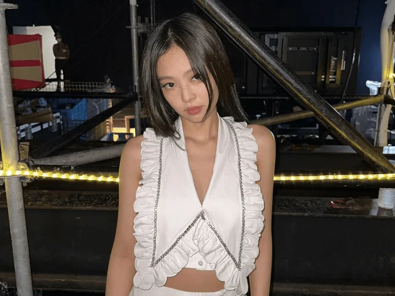 BLACKPINK Jennie Sparks a New Hair Trend with Her Iconic Layered Haircut