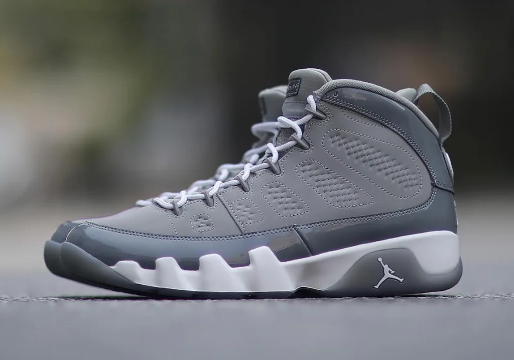 Air Jordan 9