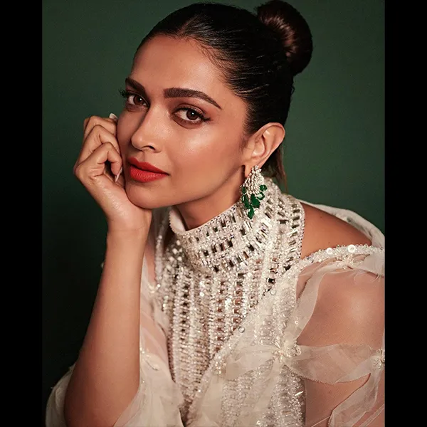 deepkia 1 Glamourous Deepika Padukone Hot Photos: Redefining Bollywood’s Global Narrative