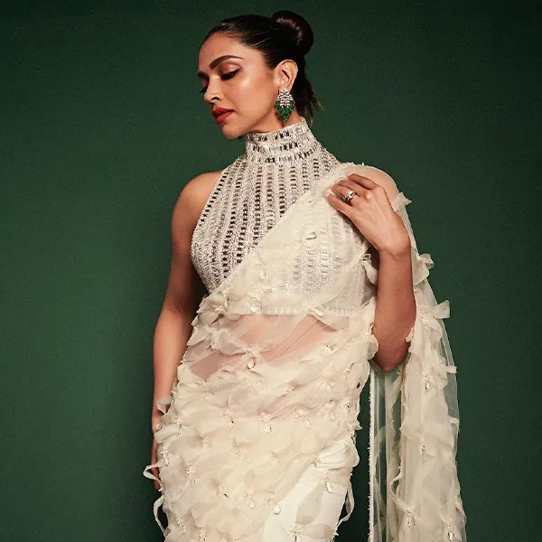 deepkia 5 Glamourous Deepika Padukone Hot Photos: Redefining Bollywood’s Global Narrative