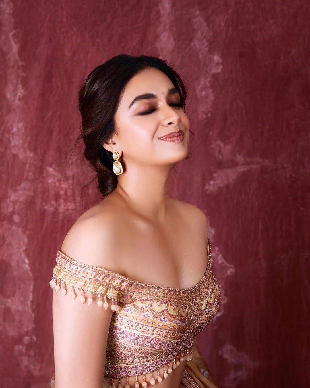 Keerthy Suresh Hot Photos