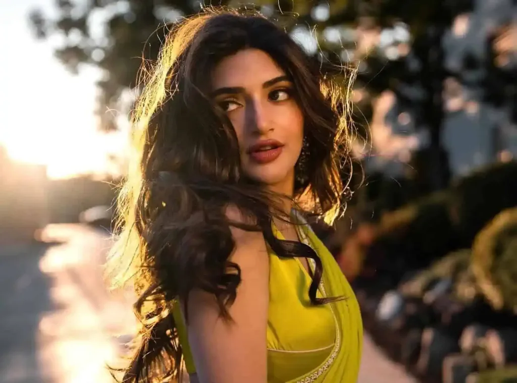 Sreeleela Stellar 2025: Rising Star Set to Conquer Bollywood and Beyond with Multi-Lingual Projects 3 khhsj 3 Sreeleela Stellar 2025: Rising Star Set to Conquer Bollywood and Beyond with Multi-Lingual Projects