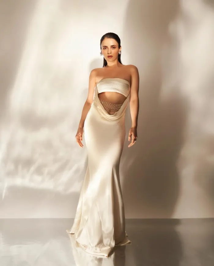 Sizzling Radhikka Madan with Top 10 Most Iconic Fashion Looks That Redefined Contemporary Style 6 radhhika 7 Sizzling Radhikka Madan with Top 10 Most Iconic Fashion Looks That Redefined Contemporary Style