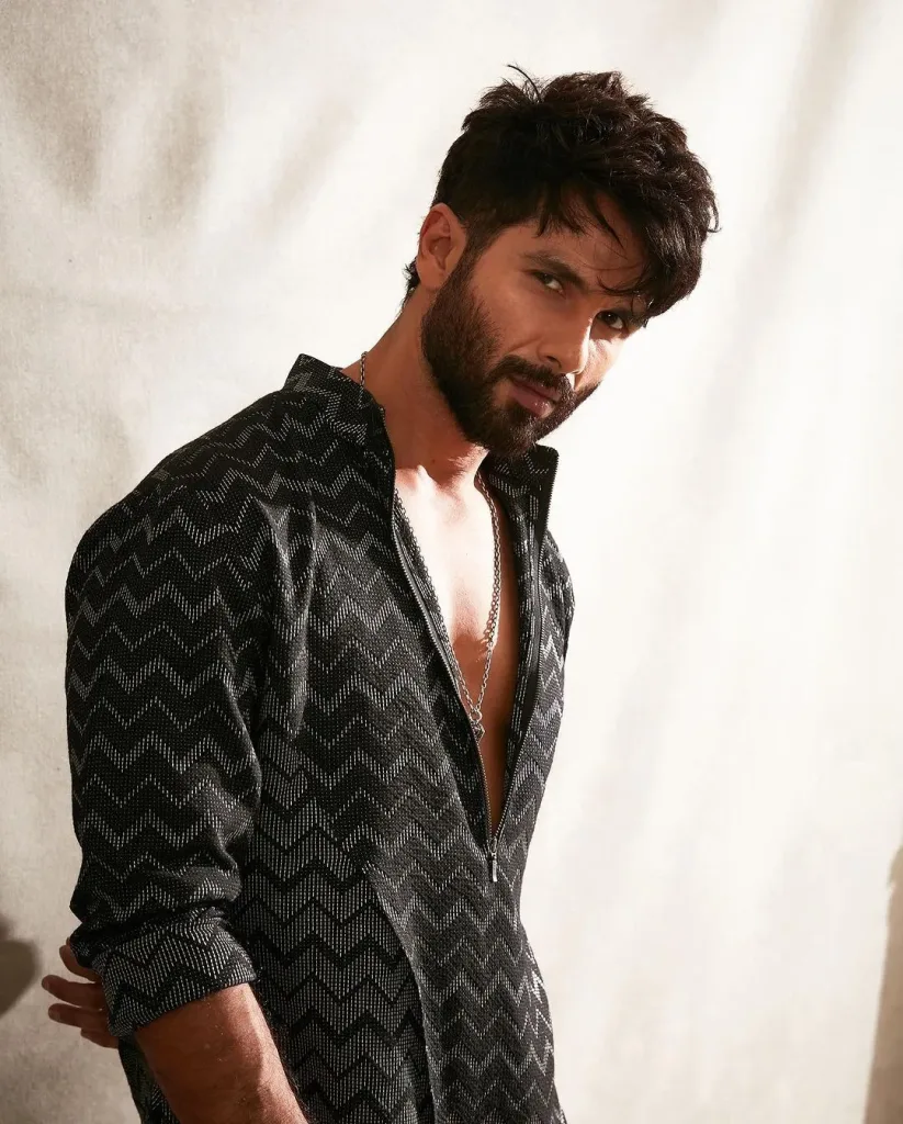 shahid 1 Dashing Shahid Kapoor Photos: A Cinematic Journey of Passion and Reinvention