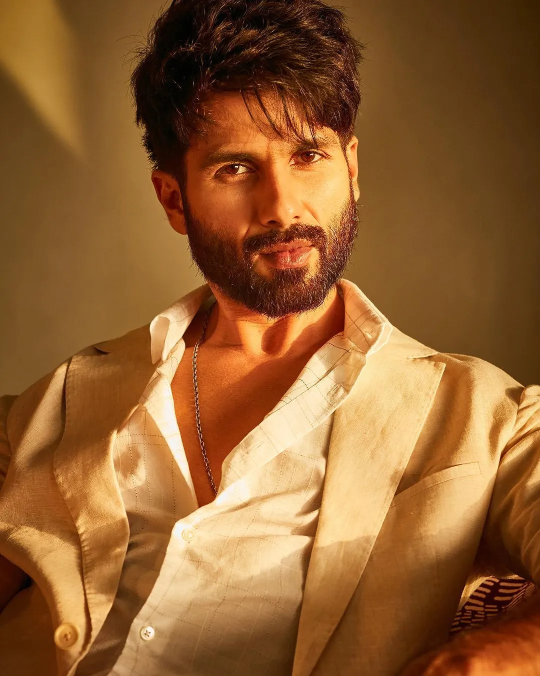 Dashing Shahid Kapoor Photos 2025: Explore More! 9 Shahid Kapoor Photos