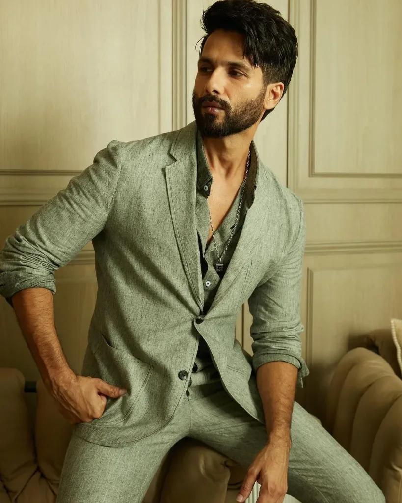 shahid 2 Dashing Shahid Kapoor Photos: A Cinematic Journey of Passion and Reinvention