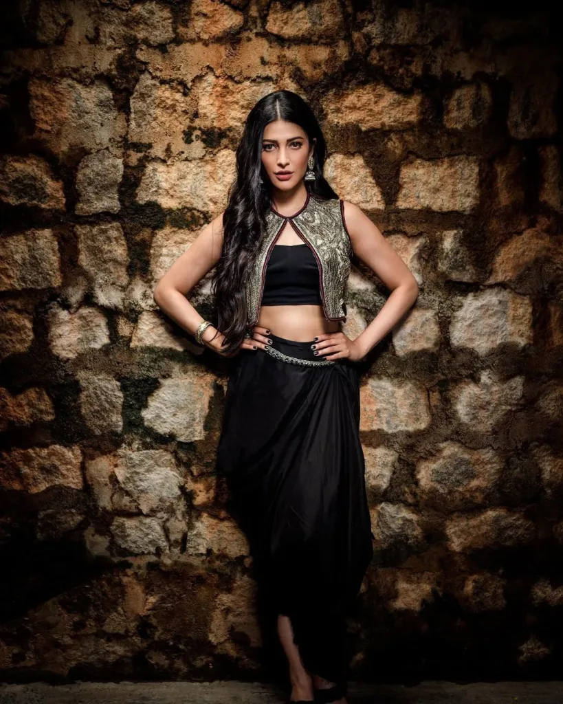 shrs 20 Sizzling Actress Shruti Haasan: Bridging Creativity Across Cinema and Music