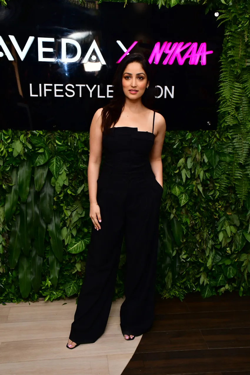 Yami Gautam Hot Photos