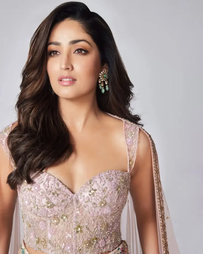 tamis 5 Glamourous Yami Gautam Hot Photos : Bridging Television and Bollywood with Grace