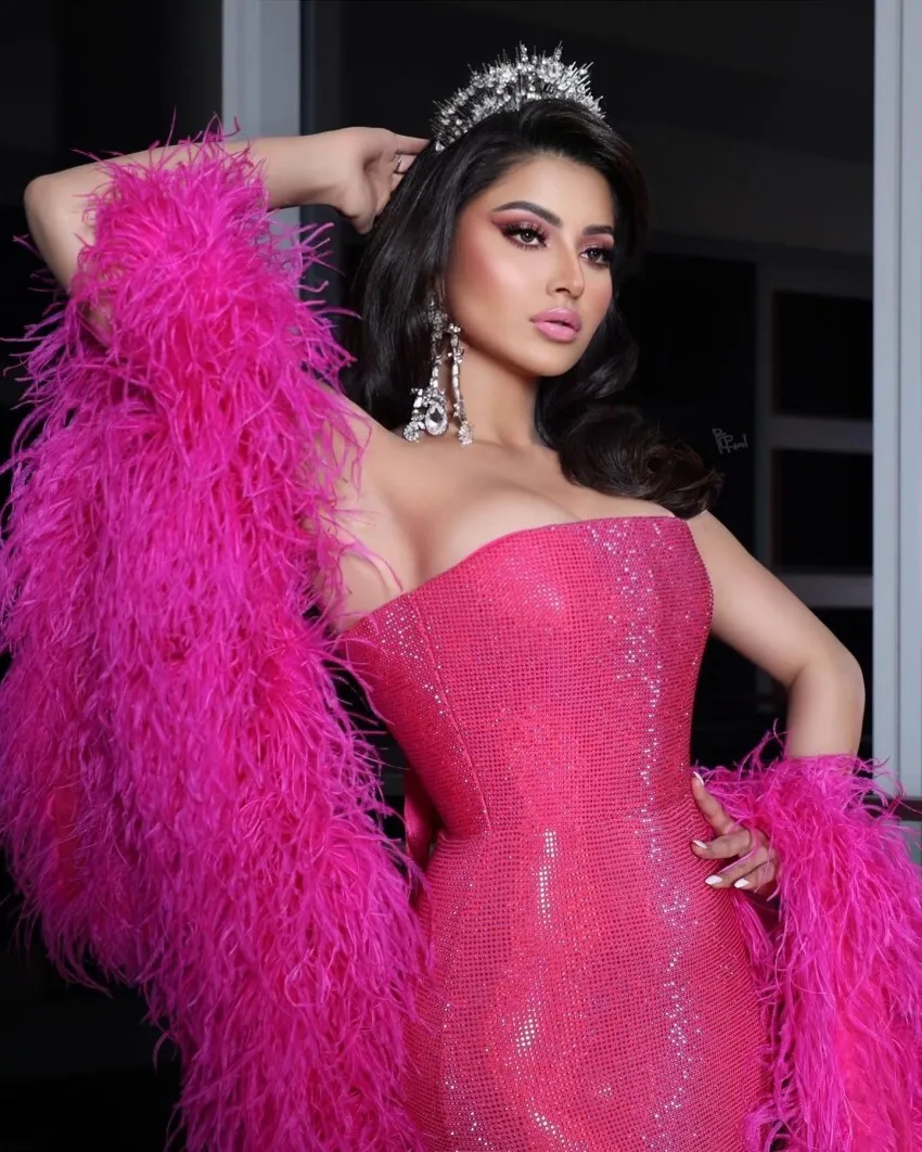 Gorgeous Urvashi Rautela Hot Photos 2025: Explore Here 22 Gorgeous Urvashi Rautela Hot Photos 2025: Explore Here