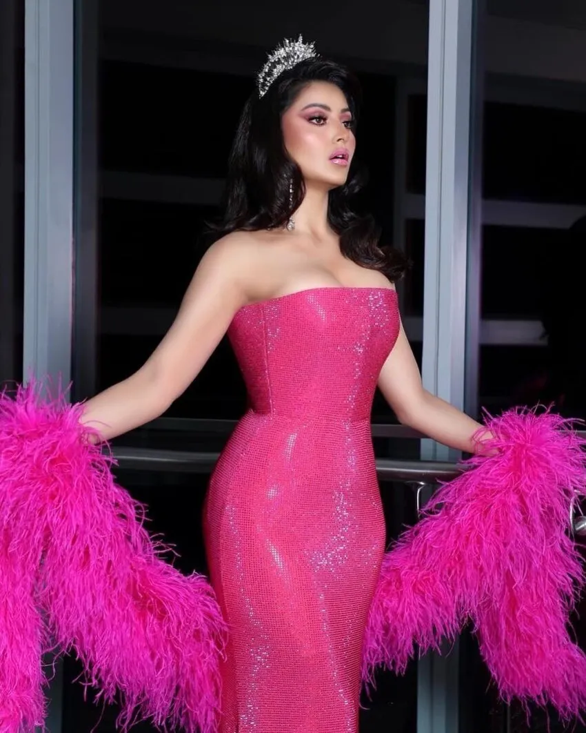 Gorgeous Urvashi Rautela Hot Photos 2025: Explore Here 23 Gorgeous Urvashi Rautela Hot Photos 2025: Explore Here