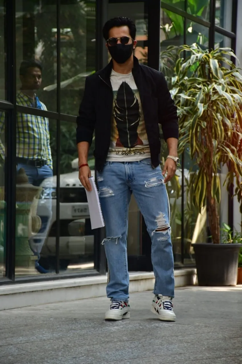 Varun Dhawan Photos