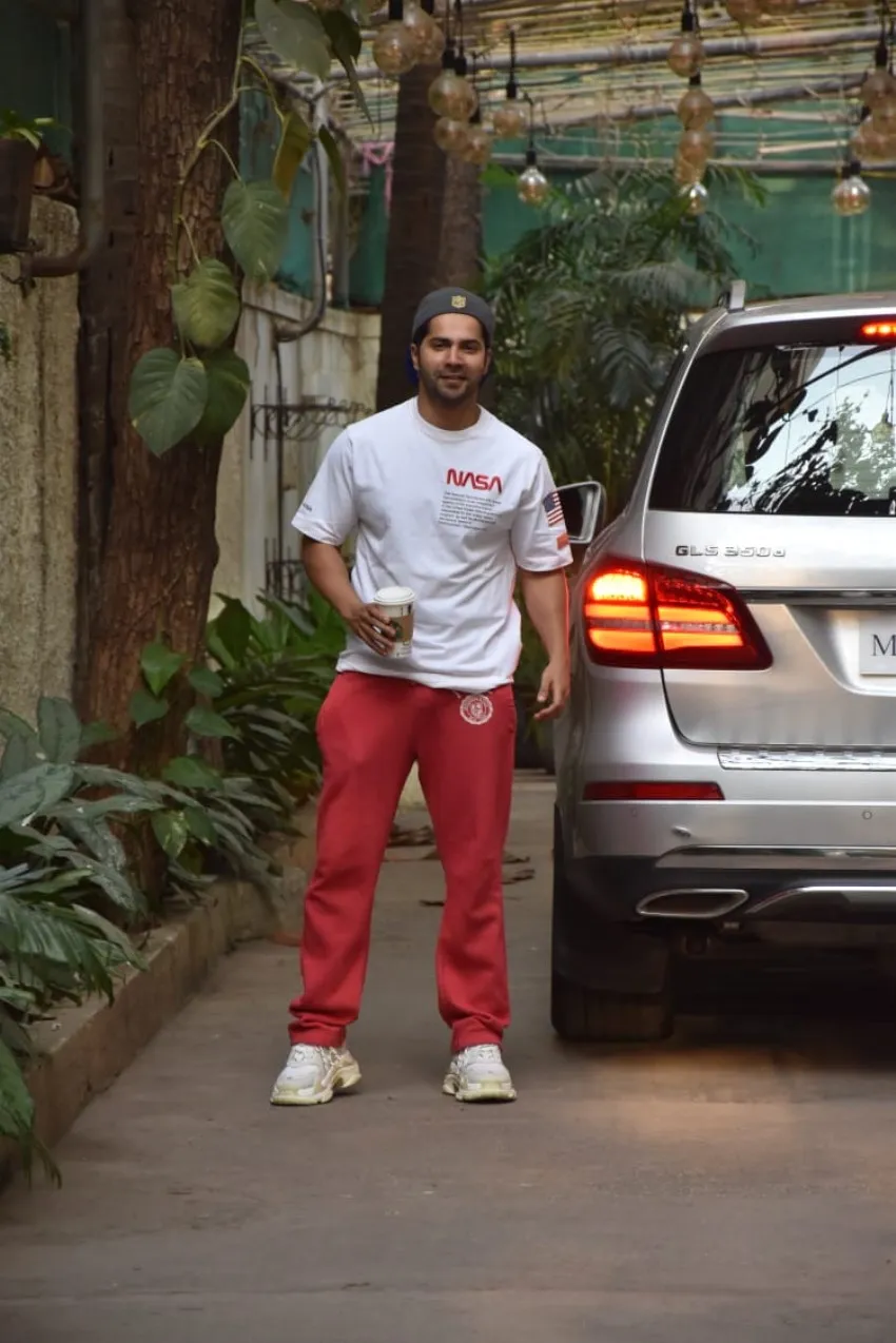 Varun Dhawan Photos