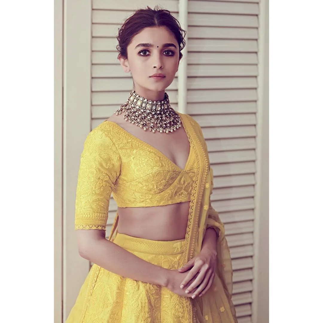 Alia Bhatt Hot Pics