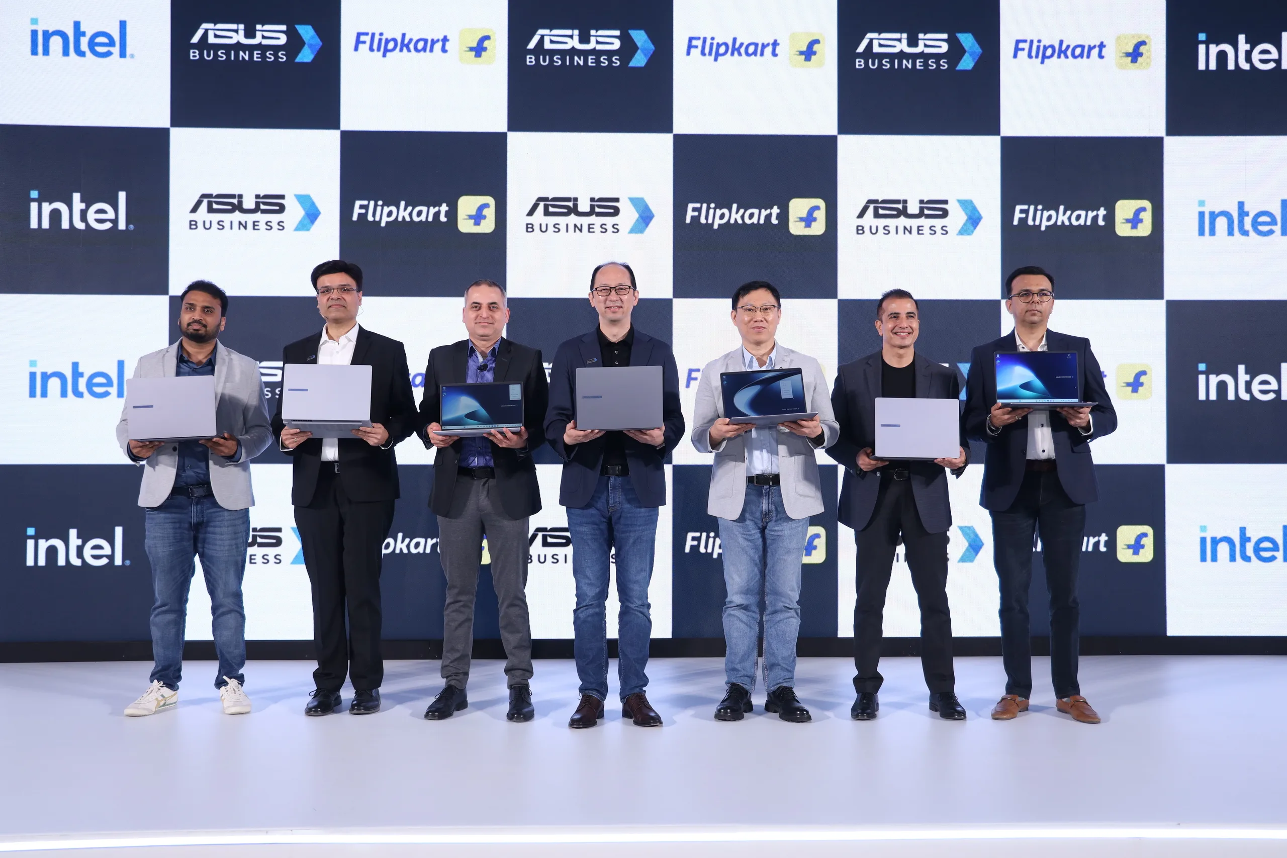 ASUS AI-Powered ExpertBook P Series with Intel CPUs Launched