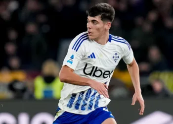 Como Set to Trigger €6M Clause for Alex Valle in Permanent Deal from Barcelona