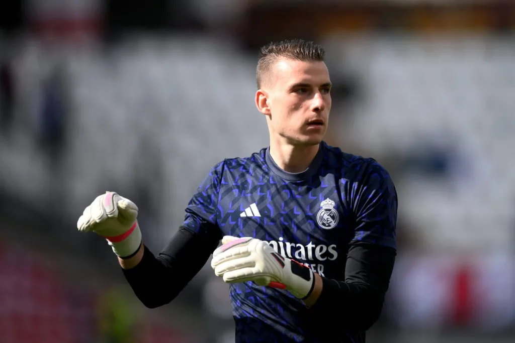 Andriy Lunin 2 Real Madrid Facing Goalkeeping Crisis as Andriy Lunin Joins Thibaut Courtois on Injury List Ahead of Champions League Tie with Arsenal