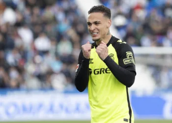 Antony's Future at Real Betis in Limbo: La Liga Side Pushes for New Bid to Keep Manchester United Outcast