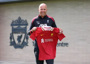 Arne Slot Salutes Jurgen Klopp After Liverpool's Historic Title Triumph