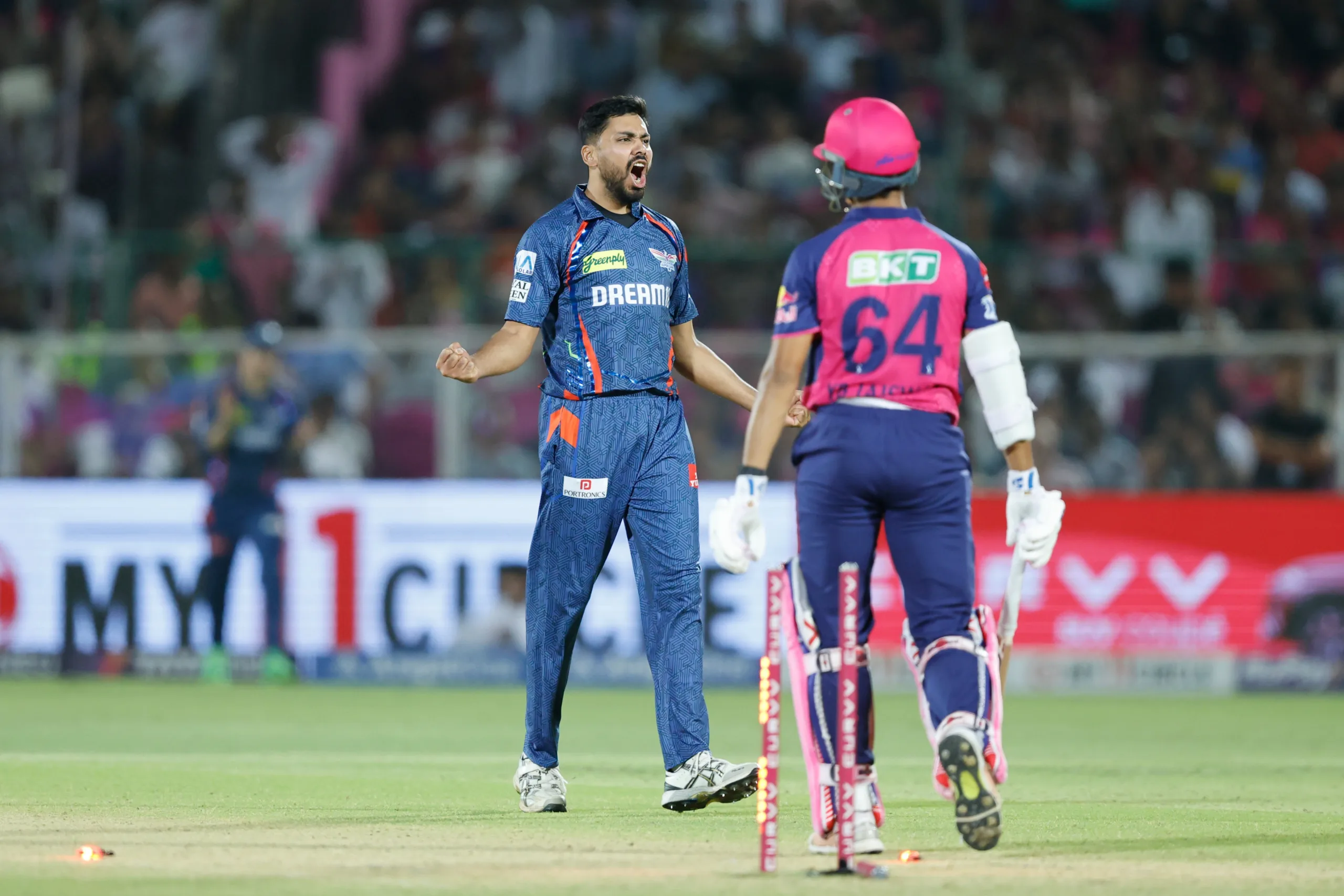 IPL 2025: Avesh Khan's Death Over Brilliance and Samad's Explosive Finish Seal LSG's Narrow Win Over Rajasthan Royals