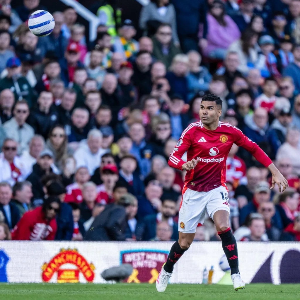 Casemiro 2 Casemiro Equals United Record for Tackles in a Premier League Match with Iconic Derby Display