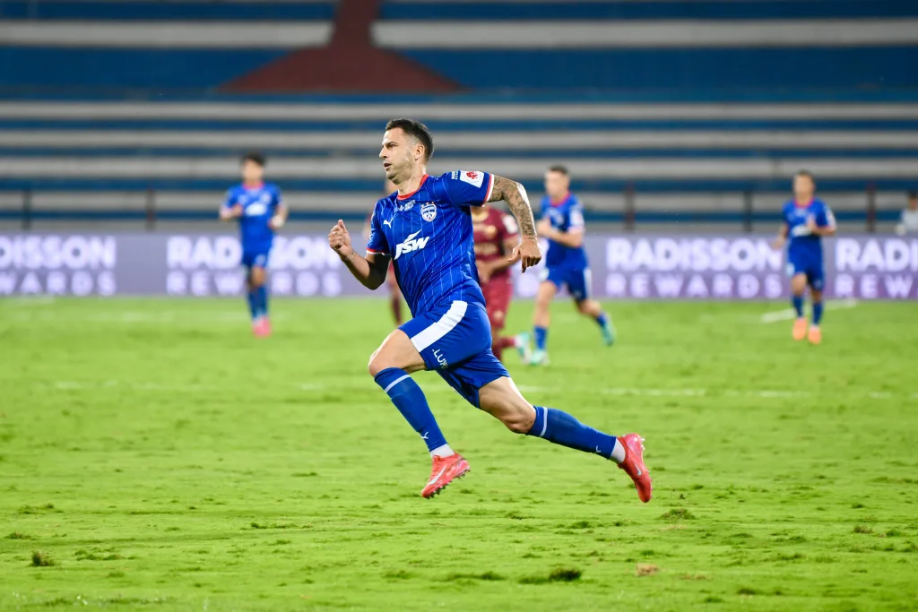 Edgar Mendez ISL 2024-25 Semi-final: Bengaluru FC Secure Commanding Advantage with 2-0 Win Over FC Goa
