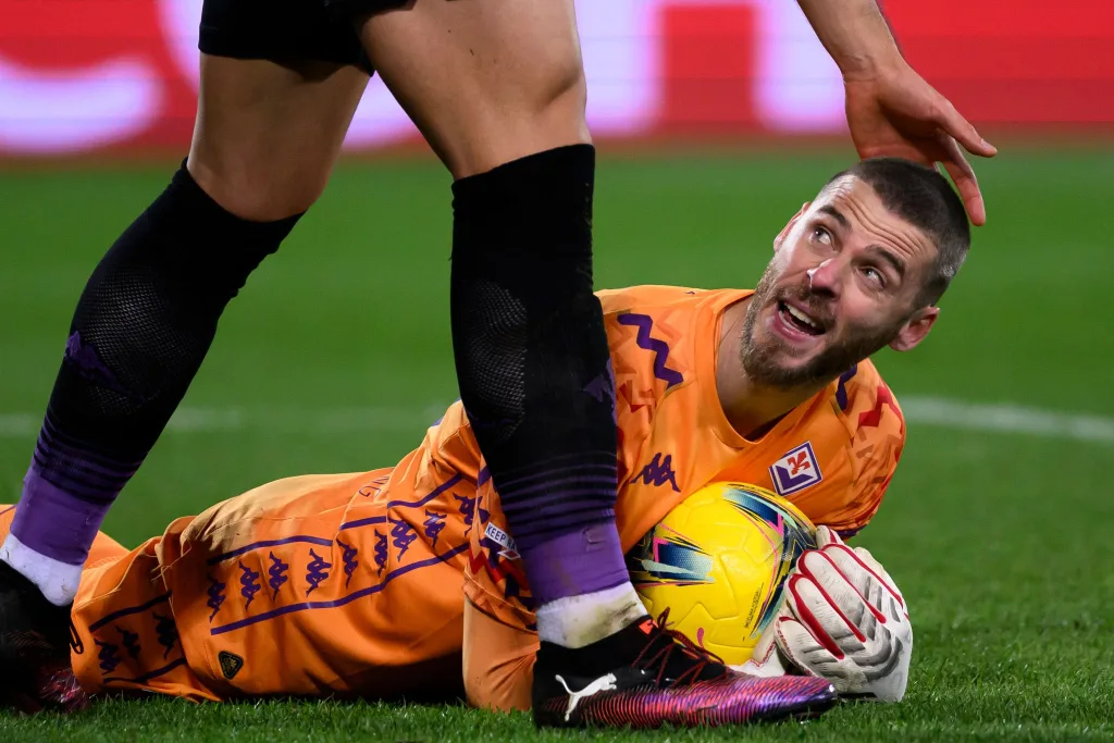 Fiorentina will sign David de Gea David De Gea To Stay With Fiorentina Until 2026 After Impressive Debut Season