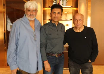 Vikram Bhatt Unveils Motion Poster for ‘Haunted 3D: Ghosts Of The Past’, Sets Release Date For Chilling Return