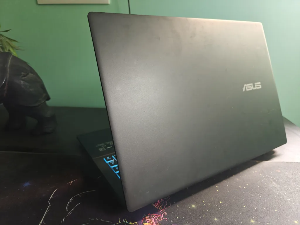 ASUS Gaming V16 Laptop Review: A Unique Proposition for Students and Professionals