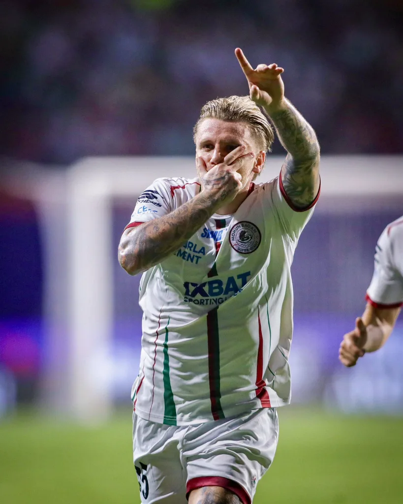 Jason Cummings 1 ISL 2024-25: Javi Hernandez's Late Heroics Hand Jamshedpur FC Crucial First-Leg Edge Over Mohun Bagan Super Giant