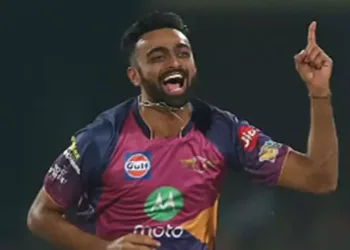 Jaydev Unadkat: Spectacular One-Handed Catch Stuns IPL Fans