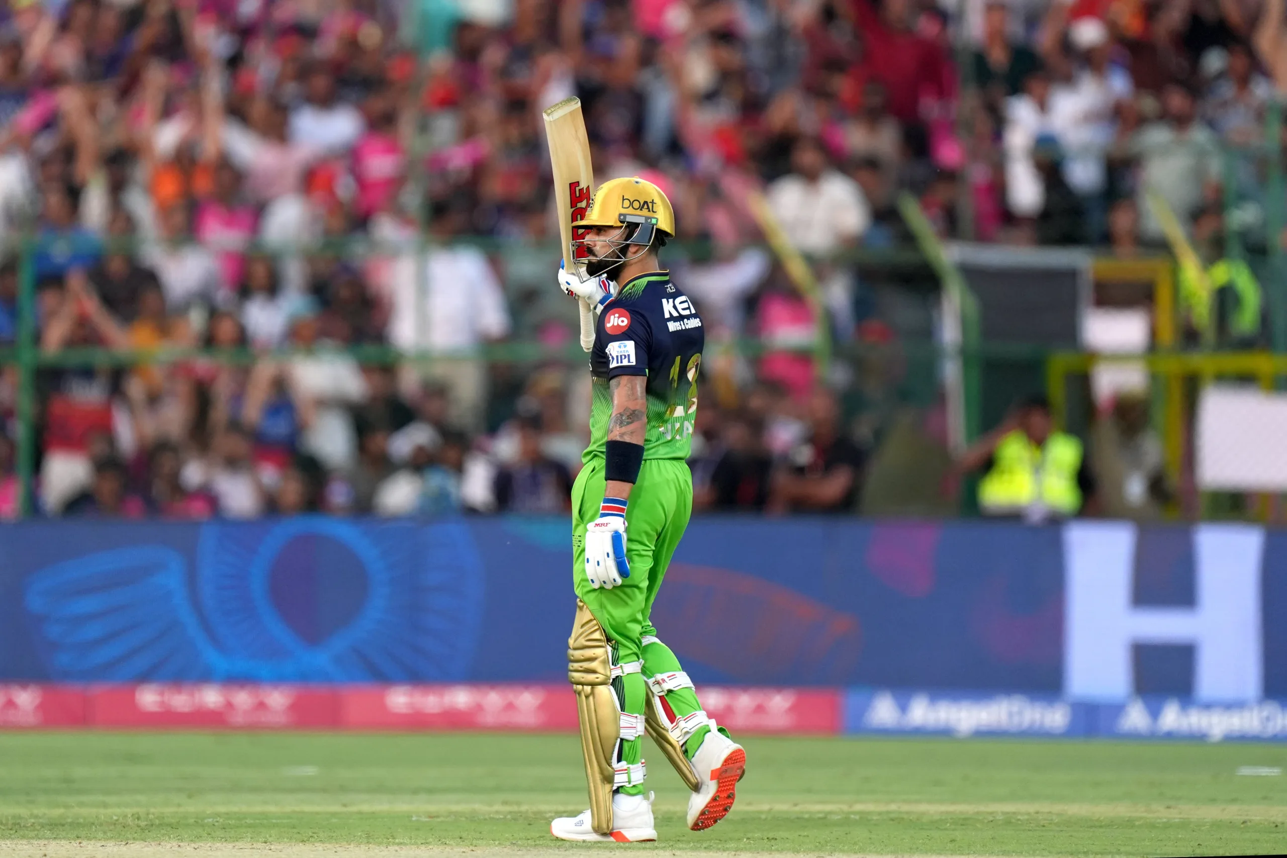 IPL 2025: RCB Stay Unbeaten on the Road as Salt, Kohli Dismantle Royals