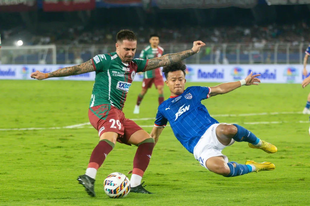 Mohun Bagan Super Giant vs Bengaluru FC 2 ISL 2024-25 Final: Maclaren's Magic Seals Historic Double for Mohun Bagan Super Giant in ISL Final Thriller