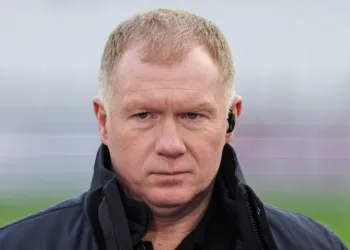 Paul Scholes Weighs in on Onana-Matic Spat: "Both Were Out of Line" Ahead of Europa League Showdown