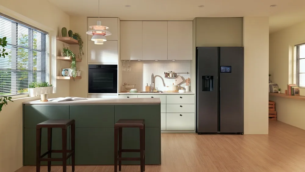 Samsung Smart Refrigerator: The Future of Kitchen Technology with AI and Screens
